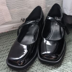 Soda Mary Jane heels